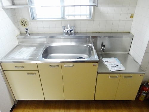 Kitchen. Gas stove installation Allowed Kitchen