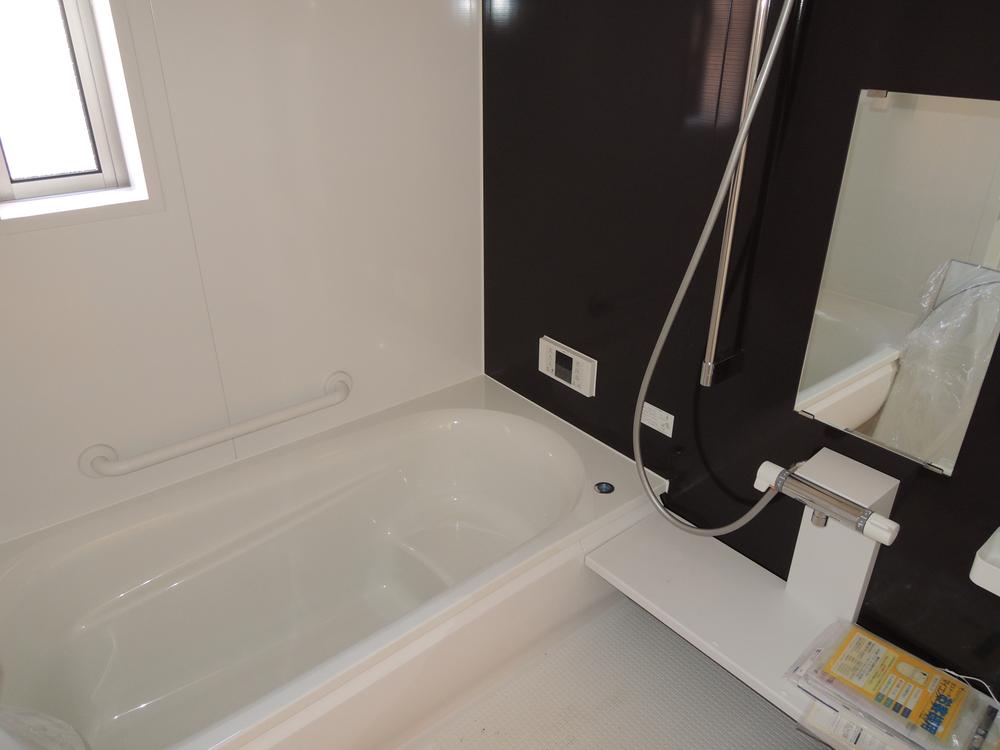 Bathroom. Indoor (12 May 2013) Shooting