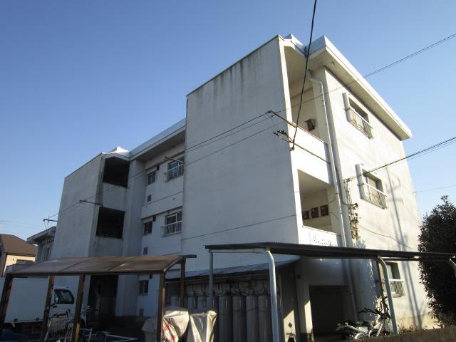 Building appearance. Recommended for your family