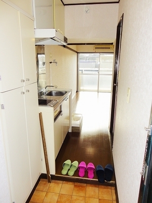 Other room space. It looks like I looked at from the front door