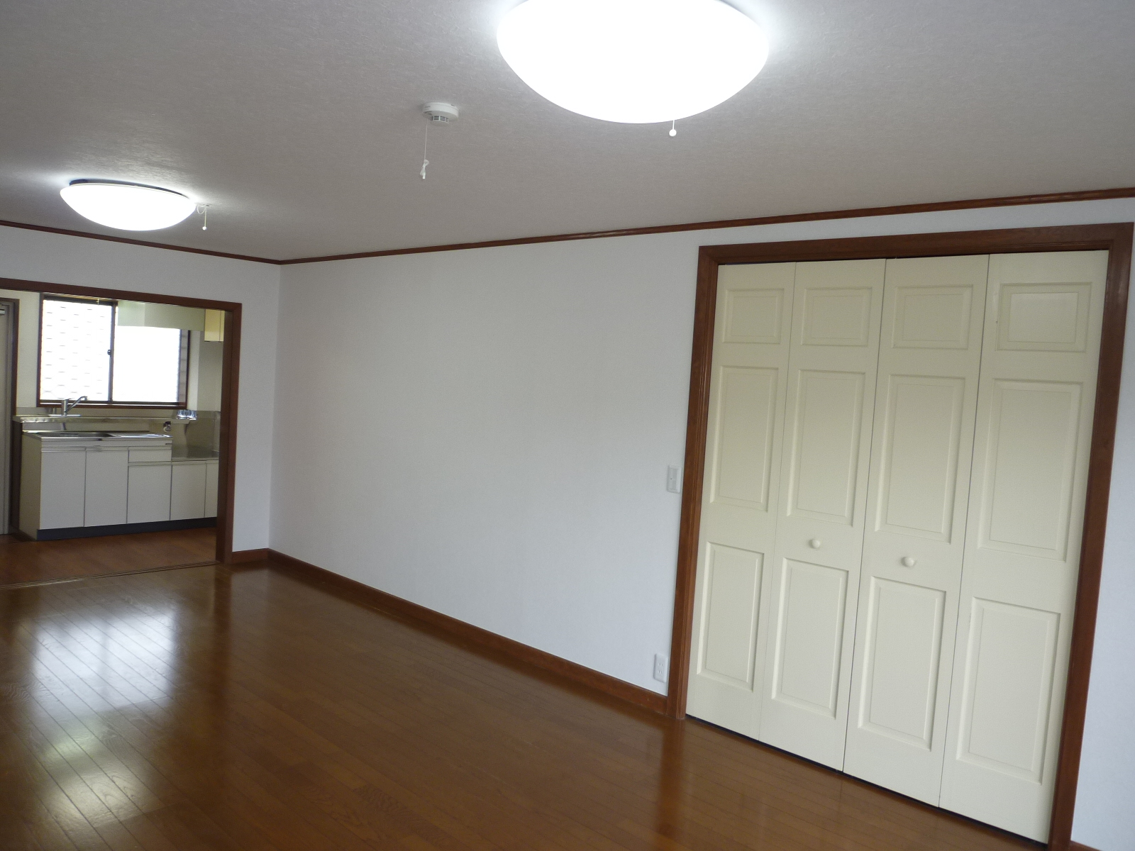 Other room space. Flooring!