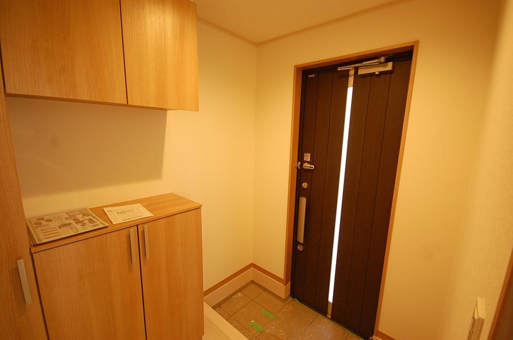 Entrance. 3 Building Local Photos