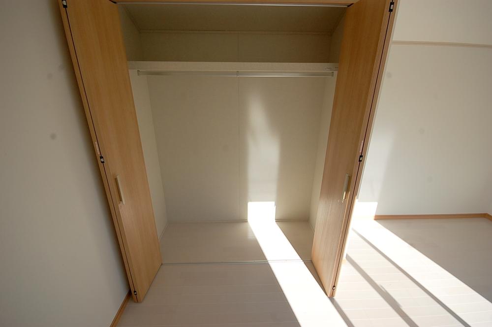 Receipt. 3 Building Local Photos