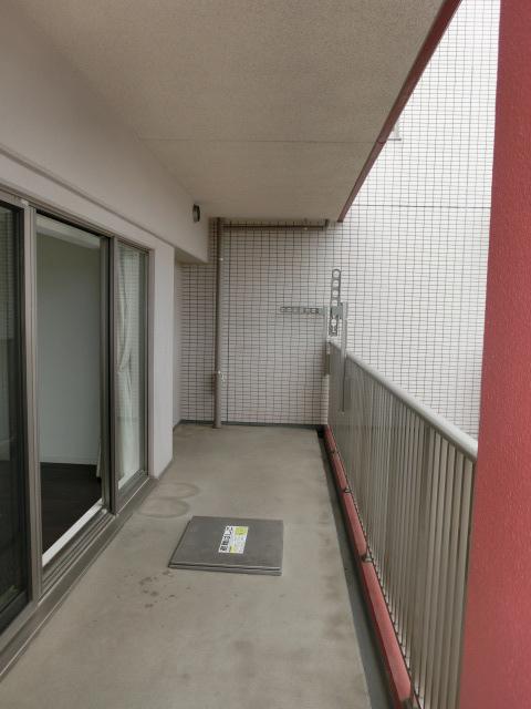 Balcony. Local (September 2013) Shooting