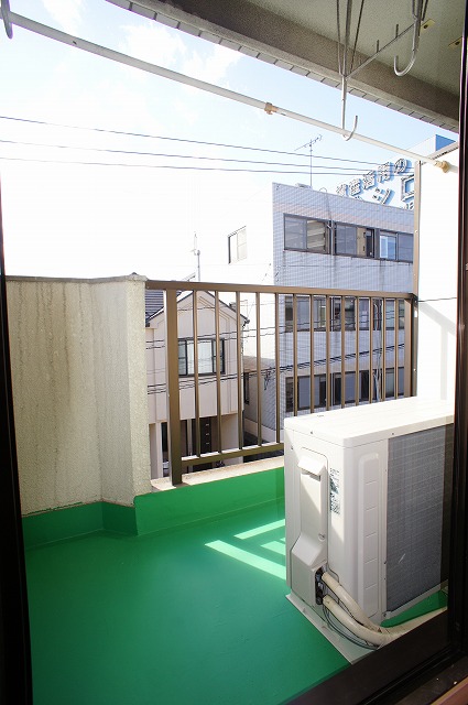 Other room space. Veranda