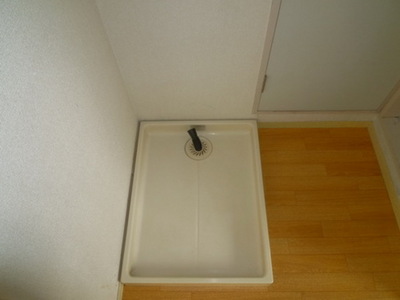 Other Equipment. Indoor Laundry Storage is equipped