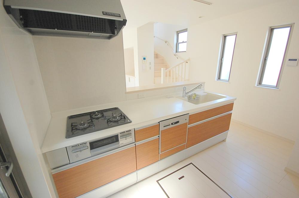 Same specifications photo (kitchen). Same specifications