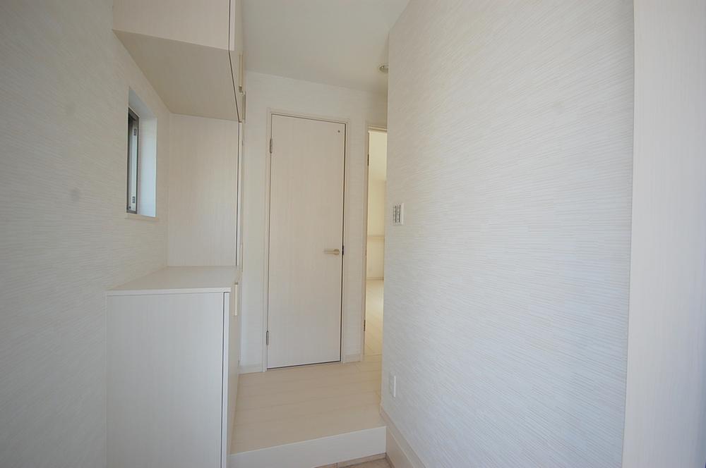 Same specifications photos (Other introspection). Same specifications