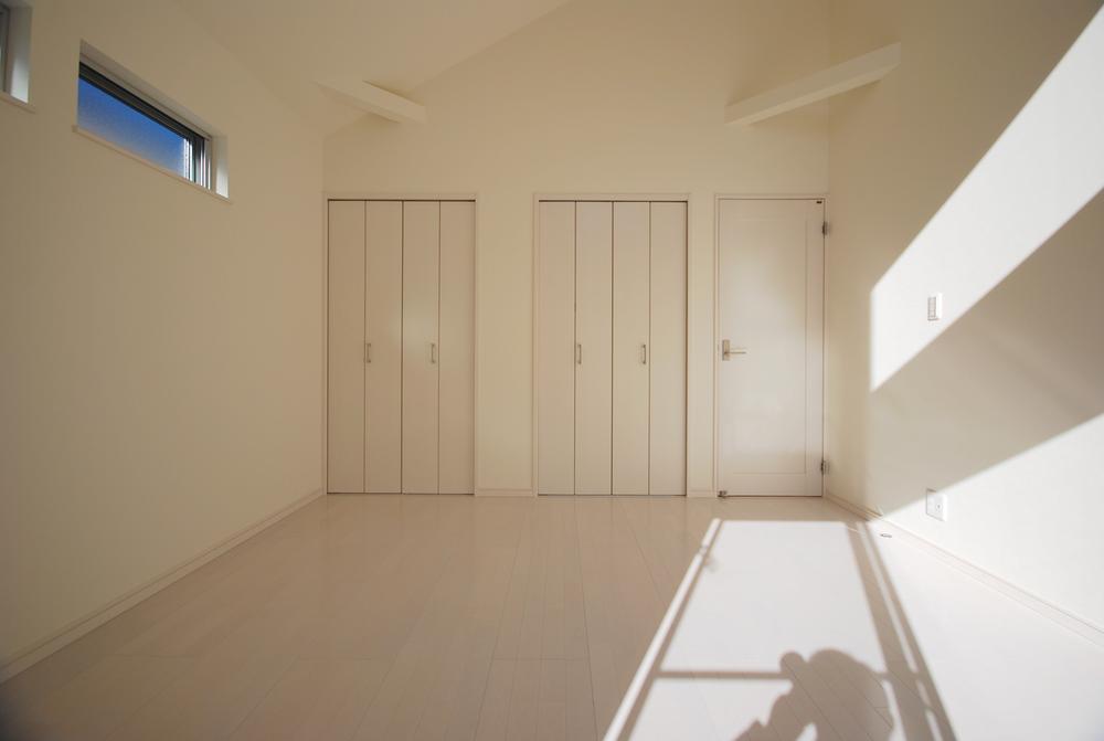 Same specifications photos (Other introspection). Same specifications