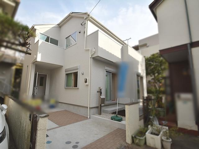 Local appearance photo. 1 Building Finished already