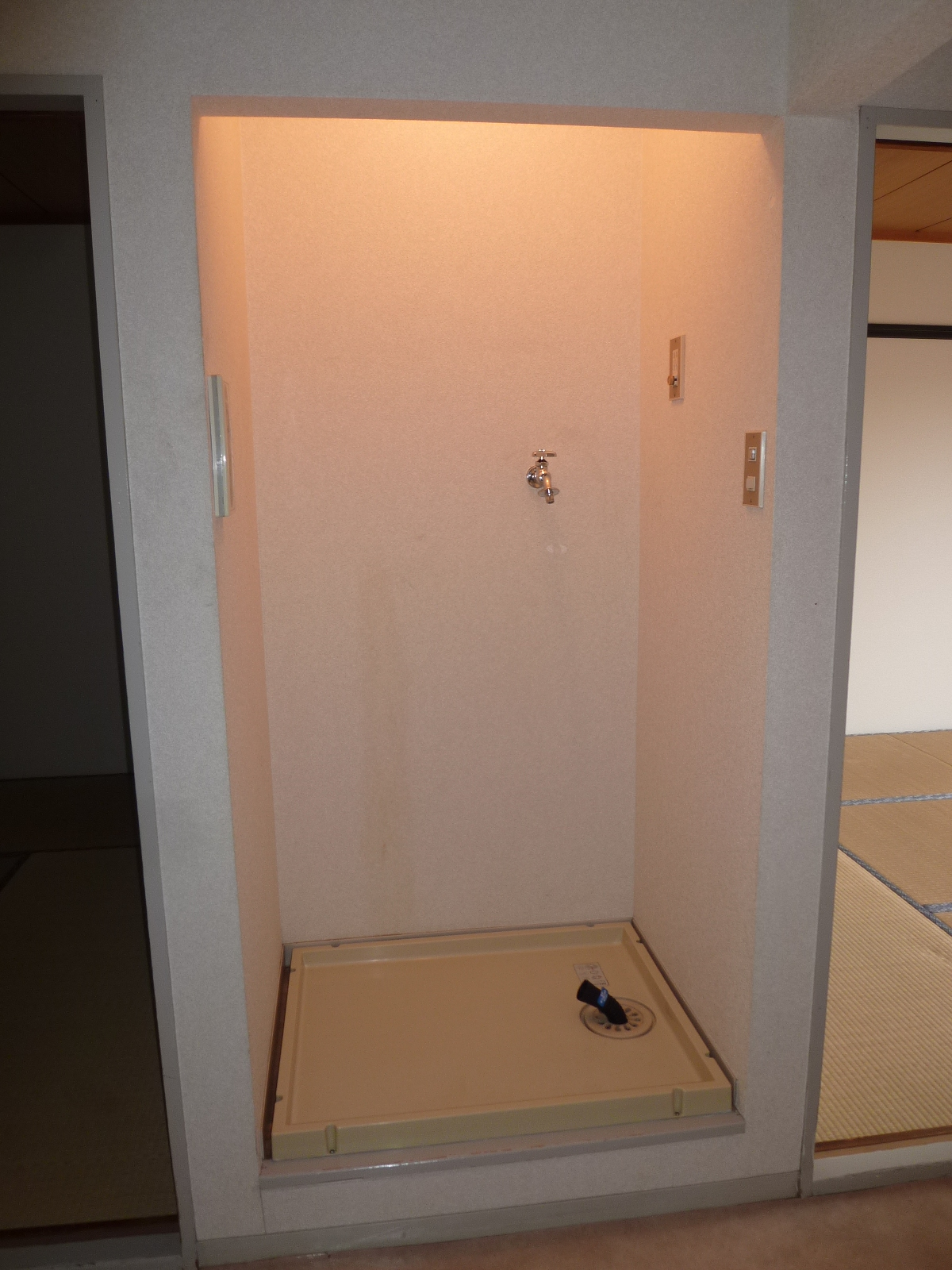 Other Equipment. Indoor Laundry Storage!