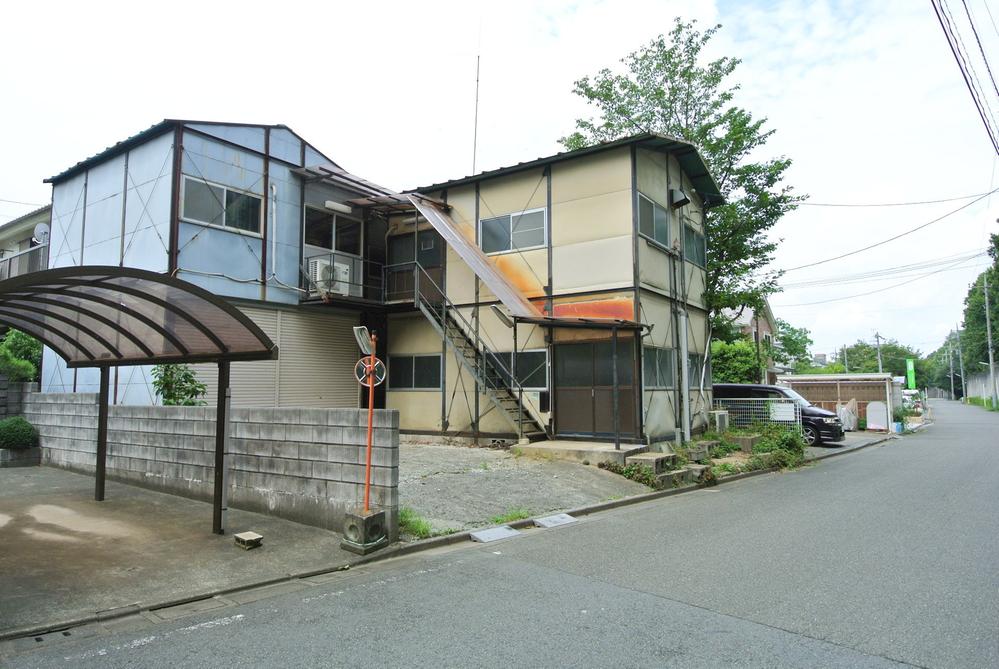 Local photos, including front road. Local (August 2013) Shooting