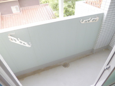 Balcony. Dry it well in the sunny balcony