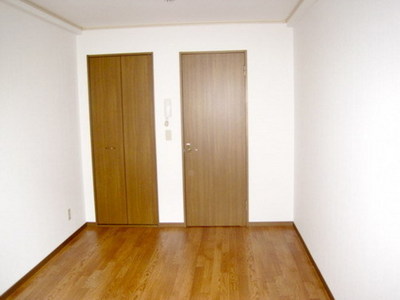 Living and room. 6.7 Pledge of spread