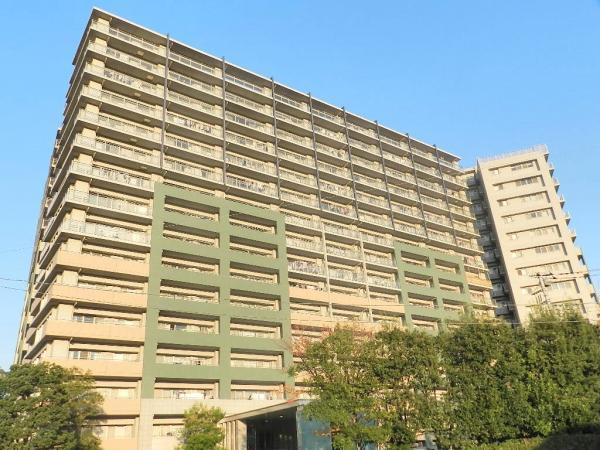 Local appearance photo. Large-scale apartment of the total number of houses about 500 units!