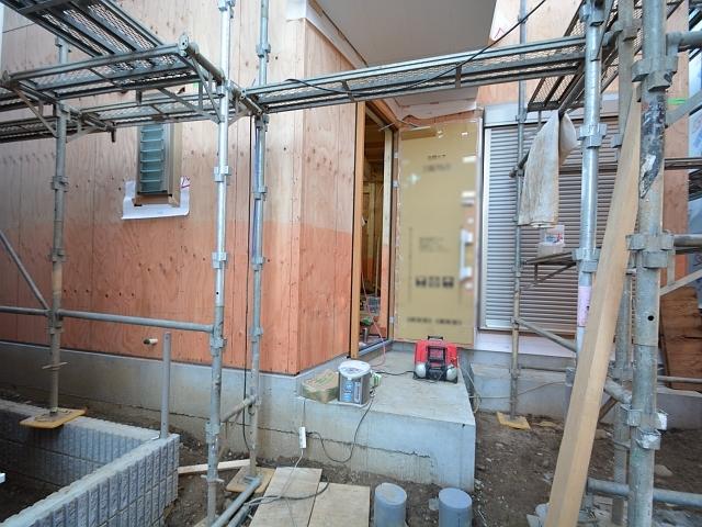 Entrance. Tama ShiKiyoshikeoka 1-chome Building 2 appearance 13 / 11 / 30 shooting