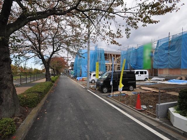 Local photos, including front road. Tama ShiKiyoshikeoka 1-chome field landscape 2013 / 11 / 12 shooting