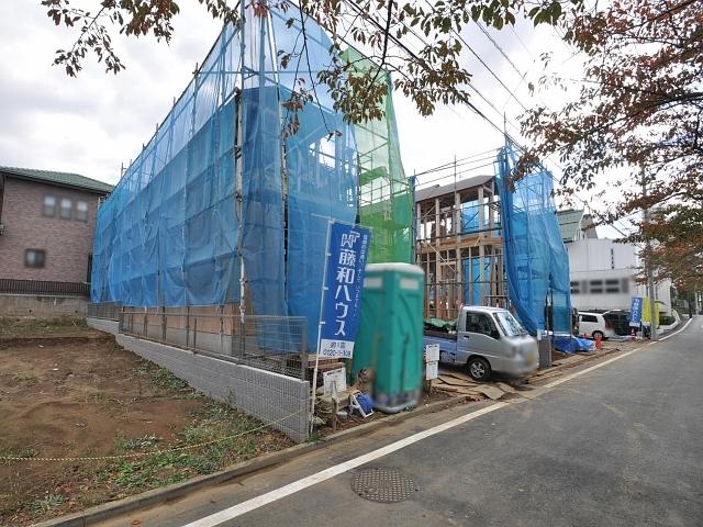 Local photos, including front road. Tama ShiKiyoshikeoka 1-chome field landscape 2013 / 11 / 12 shooting