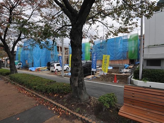 Local photos, including front road. Tama ShiKiyoshikeoka 1-chome field landscape 2013 / 11 / 12 shooting