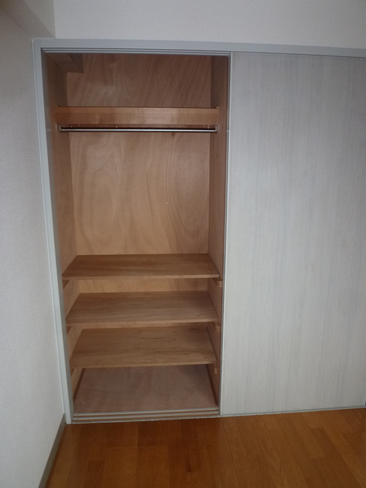 Receipt. Western-style housing