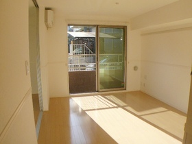 Living and room. Utility costs significant reduction in the solar power generation system adopted