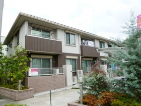 Building appearance. Pets and is a room to be able to live