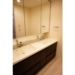 Washroom.  [New construction 3LDK] Basin 2 bowl ☆ Kagamiura with storage ☆ 