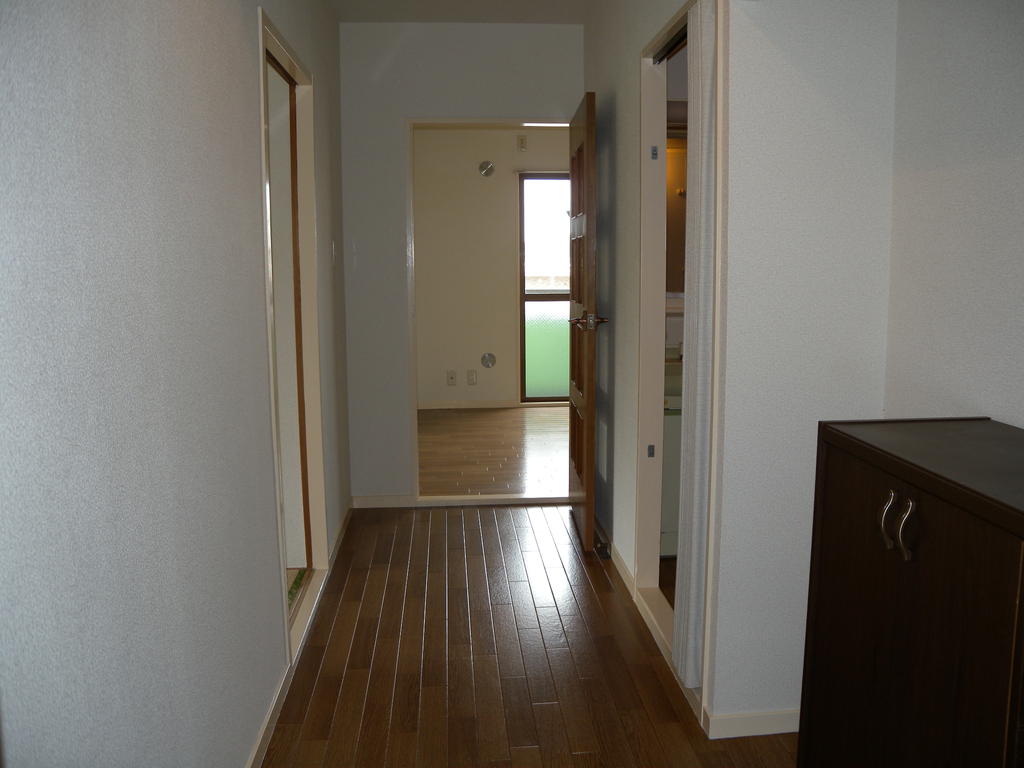 Other room space. Entrance ~ room