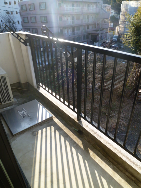 Other. Also dry well laundry in good balcony per yang