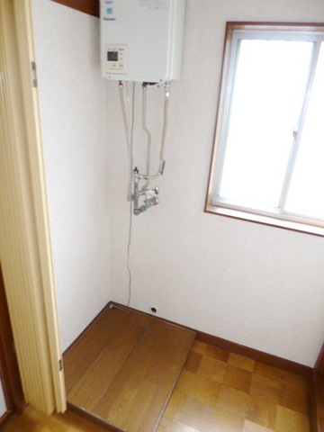 Other Equipment. Indoor Laundry Storage