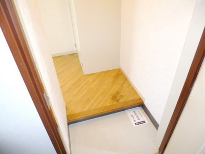 Entrance. It bothers you from the front door with a feeling of freedom