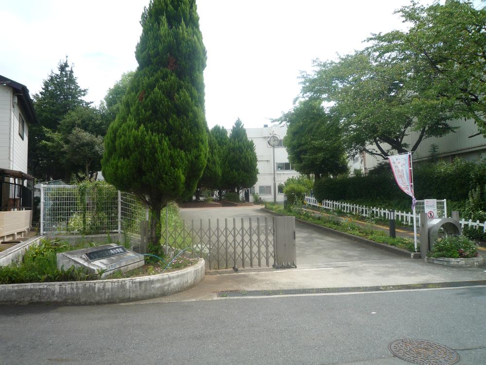 Primary school. 786m until Tama Municipal Renkoji Elementary School