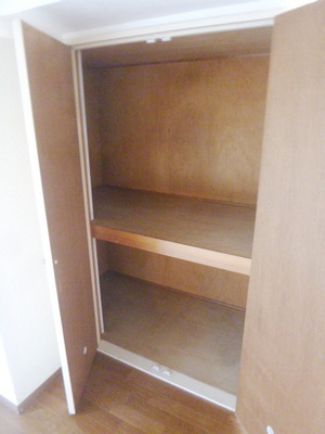 Receipt. Storage space