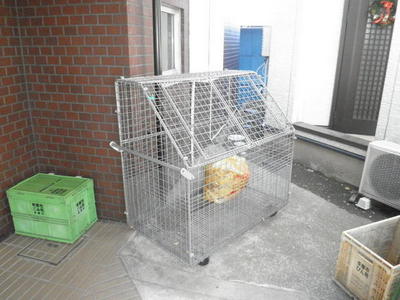 Other common areas. Garbage yard