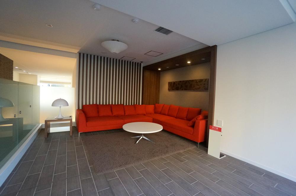 Entrance. Common areas