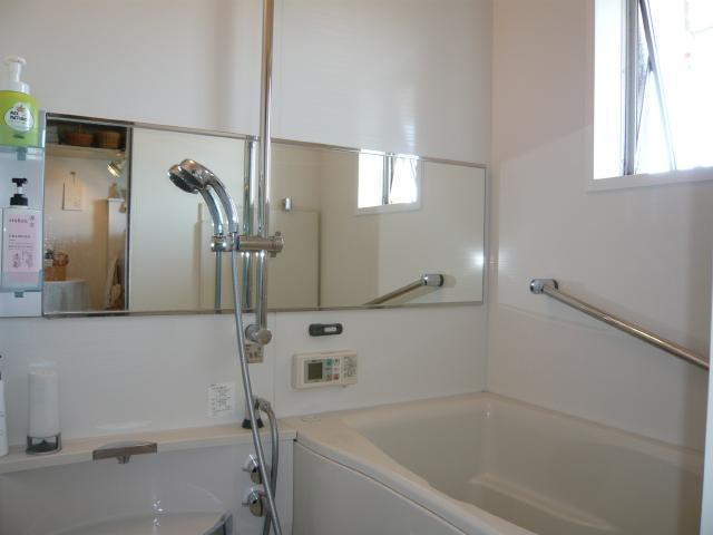 Bathroom. Bathroom modified of the unit bus, It is with window.