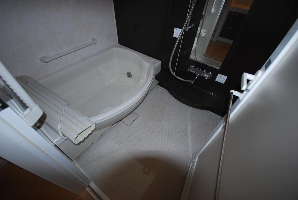 Bathroom. December 2013 shooting