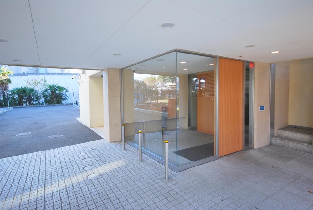 lobby. December 2013 shooting