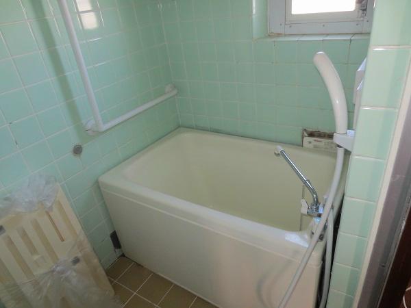 Bathroom. Bright bathroom with a window.