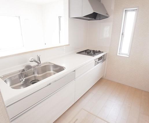 Kitchen. Amount of storage is rich and easy-to-use floor plan.