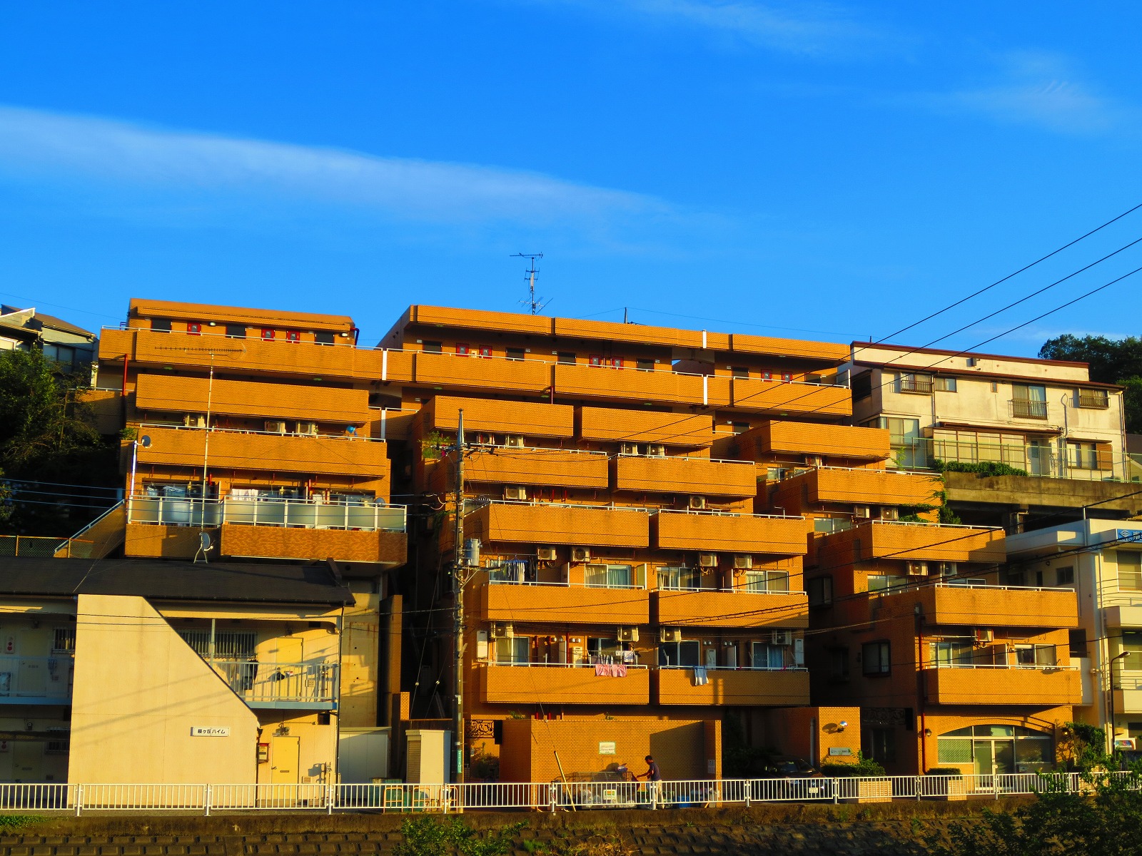Building appearance. Panoramic views of the surrounding Sakuragaoka Station ☆