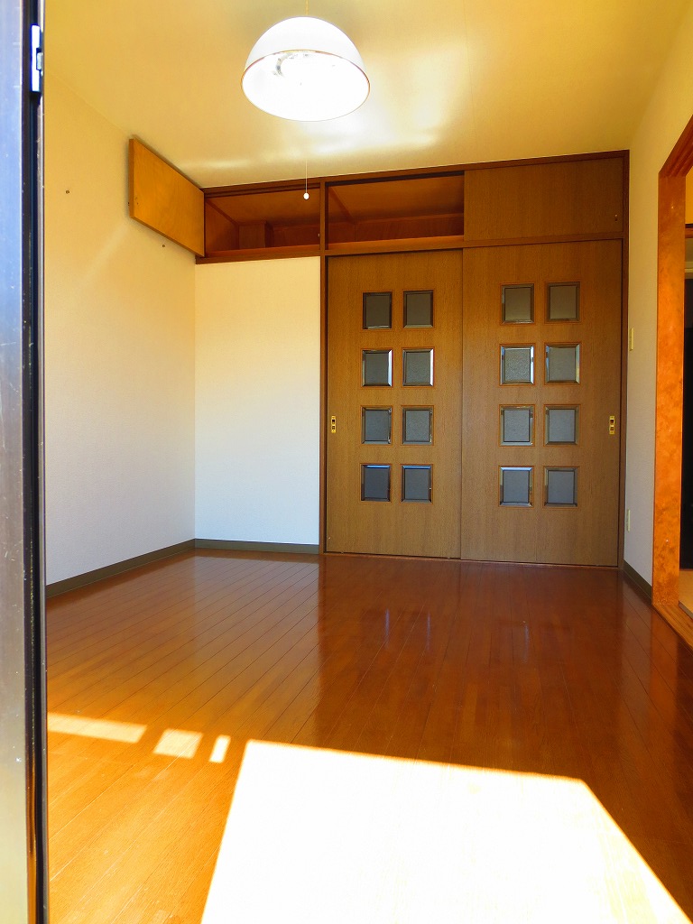 Living and room. With a convenient hanging cupboard