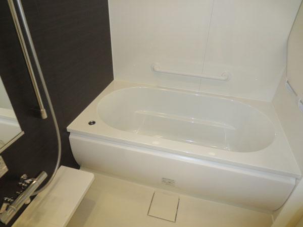 Bathroom. Indoor (10 May 2013) Shooting TES Shikiyuka heating ventilation dryer