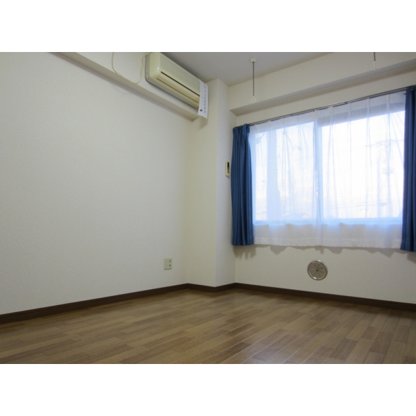 Living and room. The living room is southeast