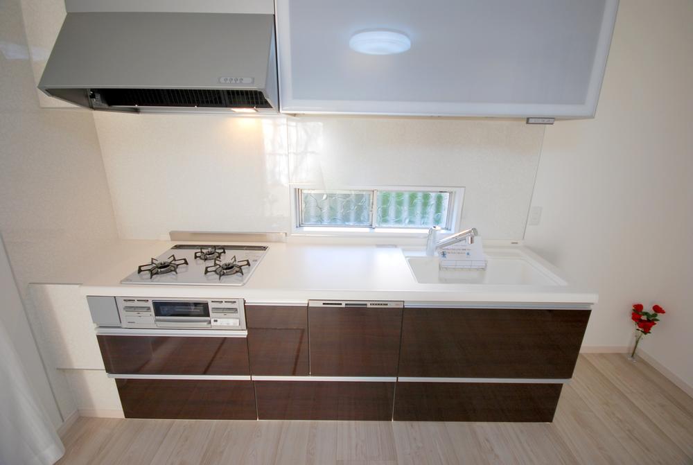 Kitchen. Local (12 May 2013) Shooting