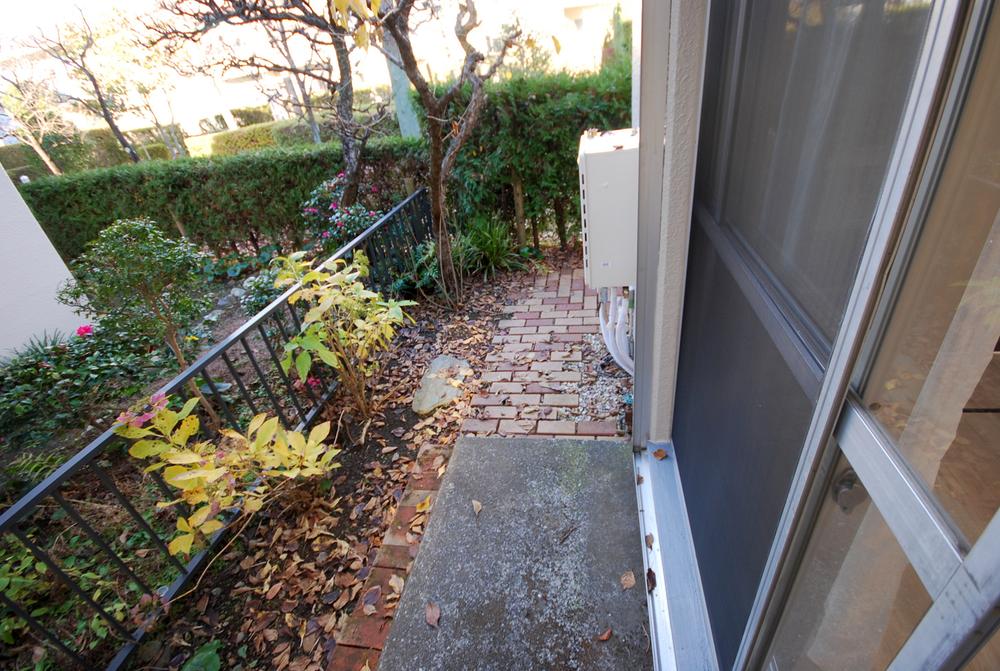 Garden. Local (12 May 2013) Shooting