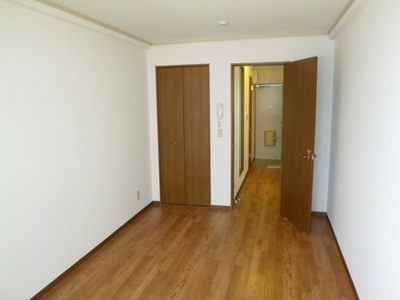 Other room space. Bright living room