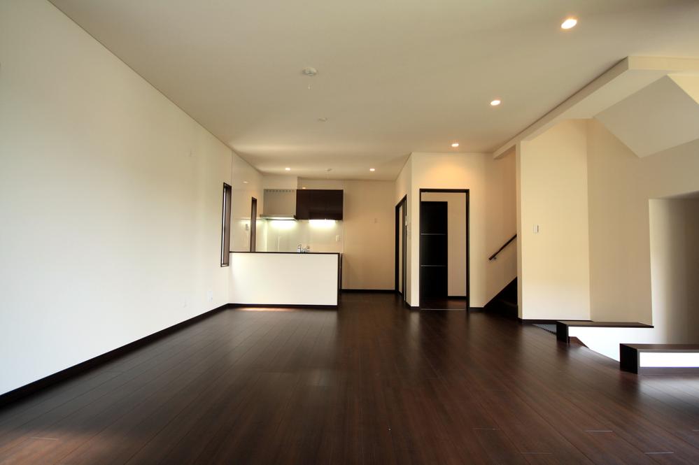 Living. Indoor (2013) Shooting