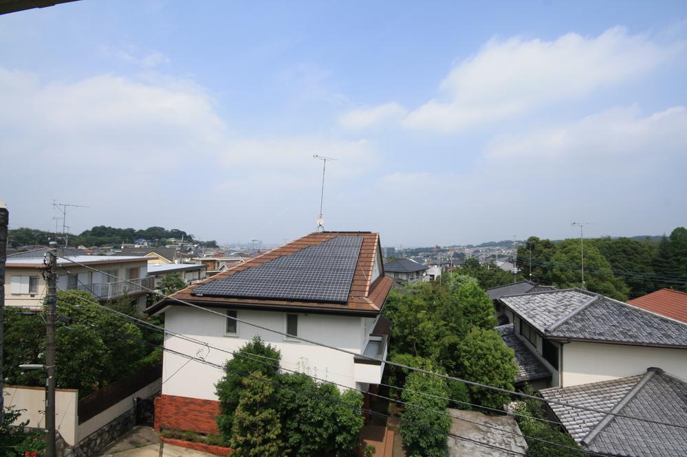 View photos from the dwelling unit. Indoor (2013) Shooting