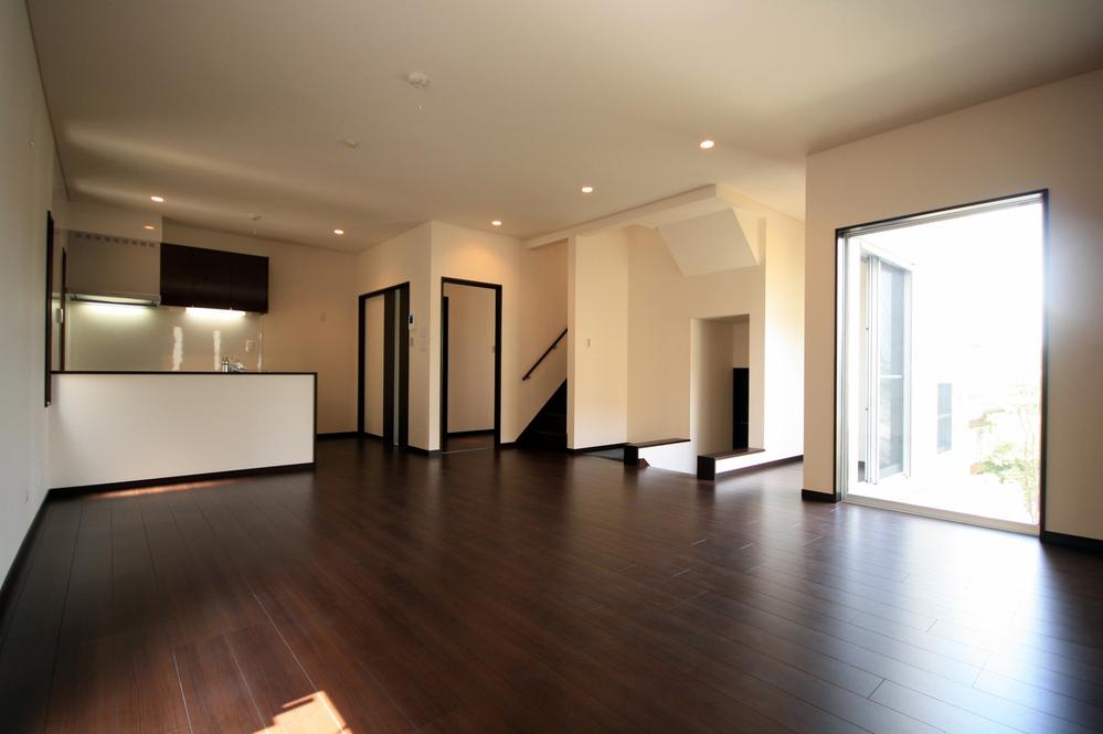 Living. Indoor (2013) Shooting